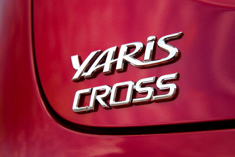Toyota Yaris Cross badge