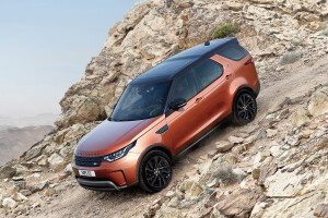 Fifth-gen Land Rover Discovery launch delayed
