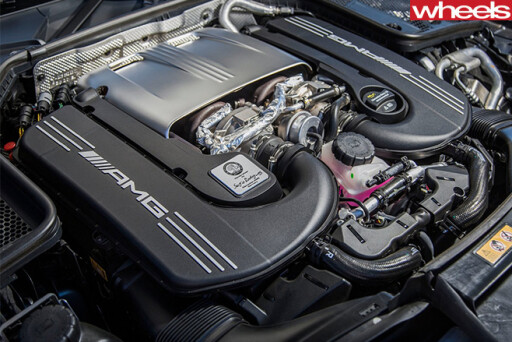 Mercedes -AMG-C63-S-2016-Engine