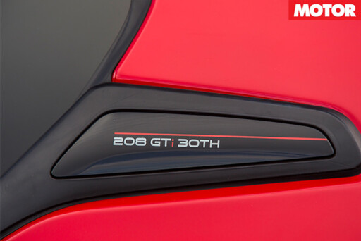 Peugeot 208 GTi 30th badge