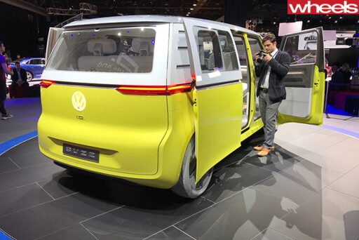 Volkswagen -ID-Buzz -van -rear