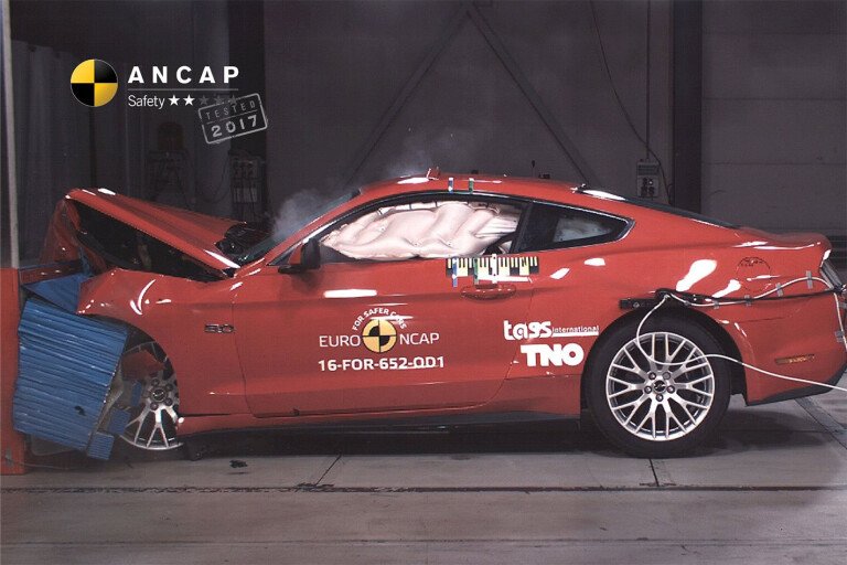 Ford Mustang crash test