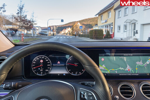 Mercedes -Benz -E-Class -autonomous -driving -dashboard