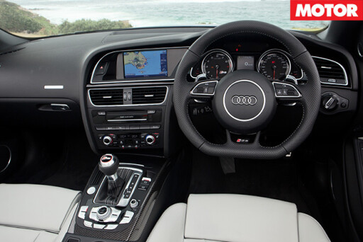 Audi rs5 cabrio interior