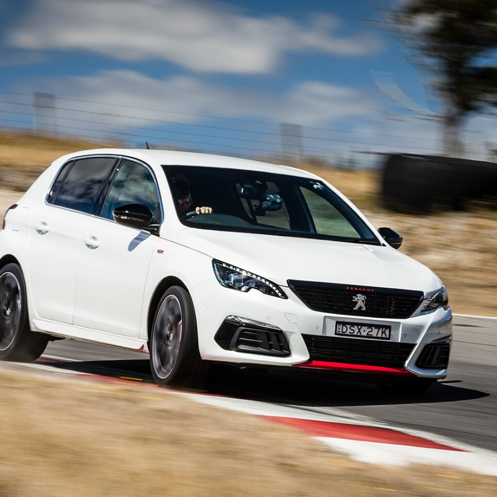 2018 Peugeot 308 GTi 270 quick performance review