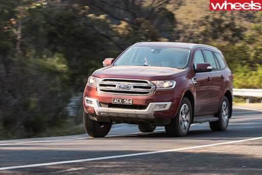 Ford -Everest -driving -front