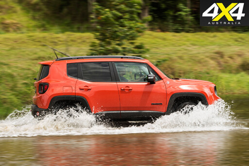 Jeep renegade 2015 driving water