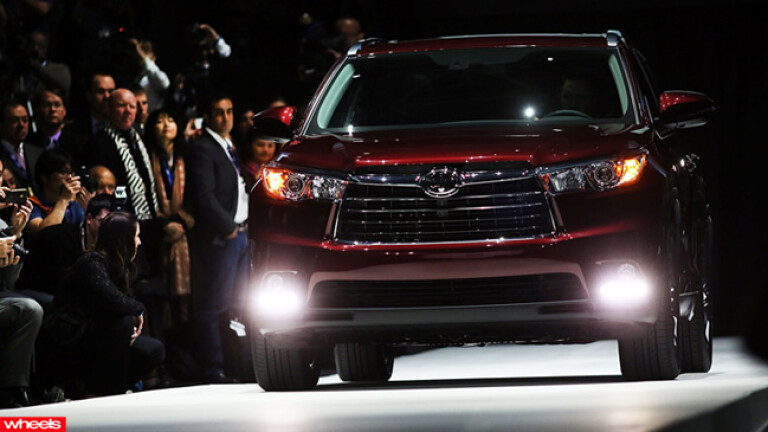 Toyota Kluger 2014, Highlander, III, New York Motor Show 2013, review