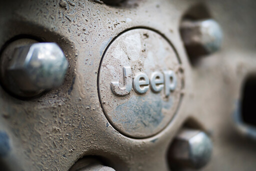 Paul-Nagel's-2014-Jeep-Grand-Cherokee-wheel