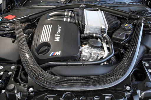 BMW M3 F80 30 Jahre engine