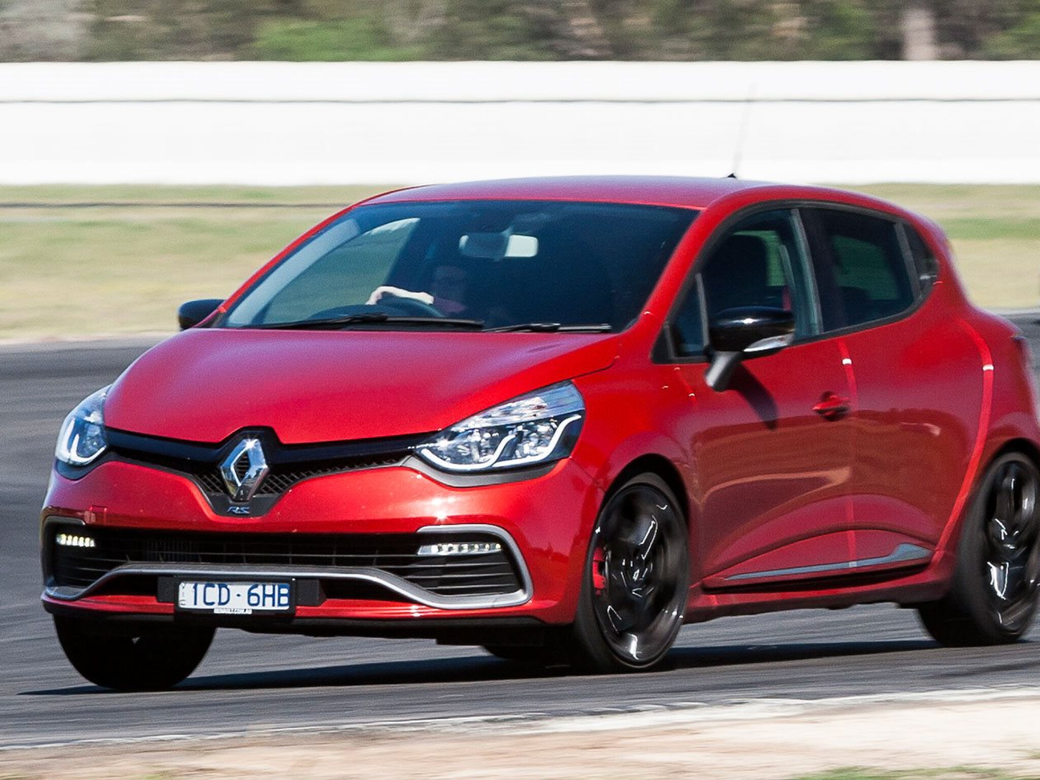 Essai RENAULT Clio 4 RS Trophy 2015 - Motorlegend