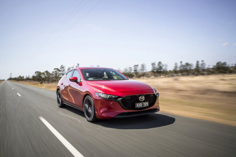 2019 Mazda 3 video review