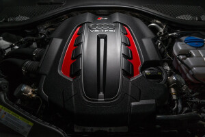 Audi TFSI V8 engine