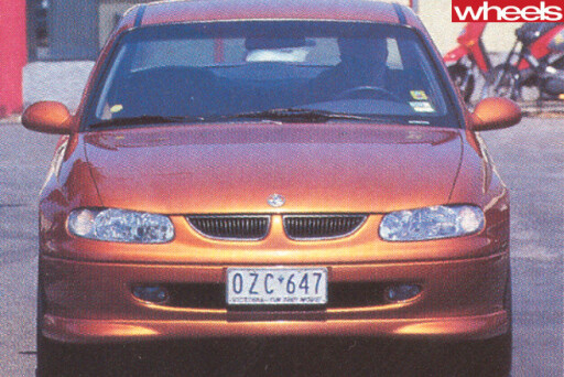 Holden -VT-Commodore -front