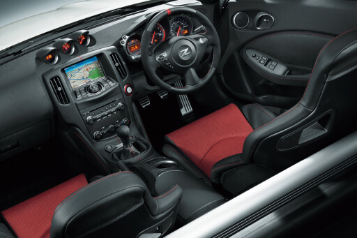 2018 Nissan 370Z Nismo interior