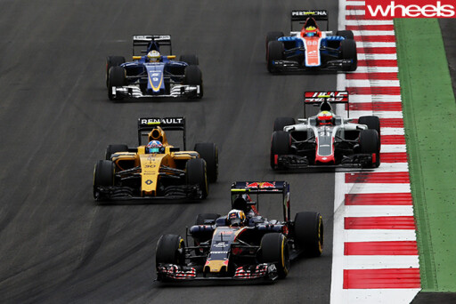 F1-cars -cornering -f 1-track