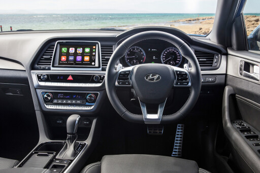 2018 Hyundai Sonata steering wheel
