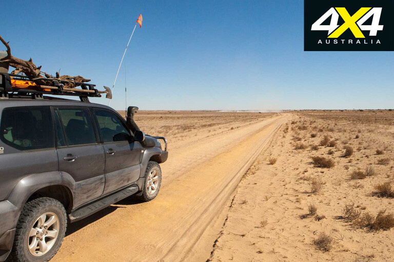 4 X 4 Trip Through The Simpson Desert Walkers Crossing Track Jpg