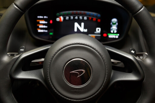 2017 McLaren 570S steering wheel