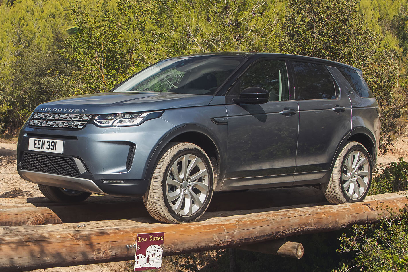 SUV cao cấp Land Rover Discovery Sport 2020