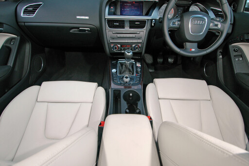 2008 Audi S5 S-Tronic cabin