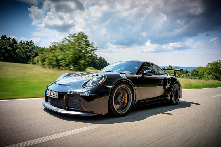 2018 Porsche 911 GT2 RS performance stats revealed – 520kW, 750Nm for the Widowmaker
