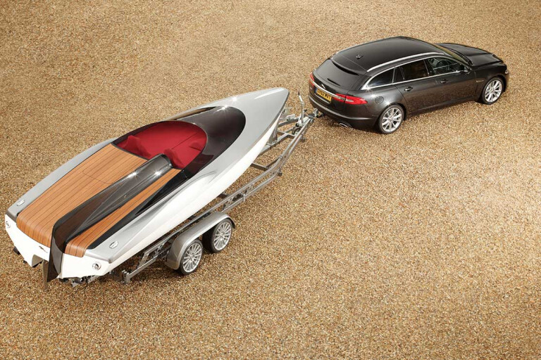 Concept Speedboat by Jaguar Cars