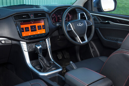 2018 LDV T60 interior.jpg