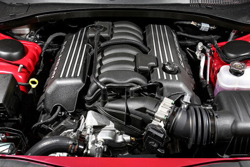 Chrysler -SRT-8-engine