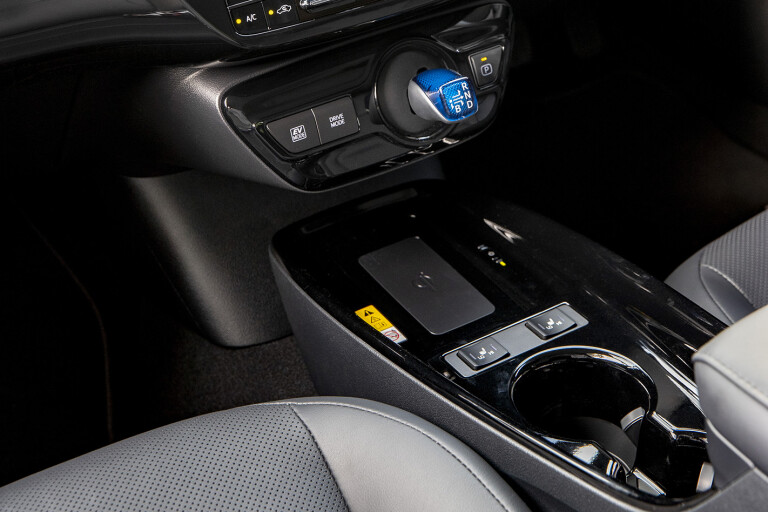 2019 Toyota Prius Interior Chargepad Jpg