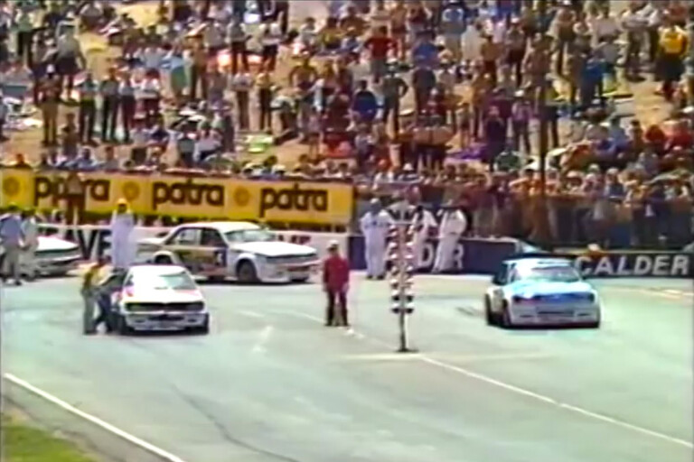 Commodore vs Falcon ATCC drag race