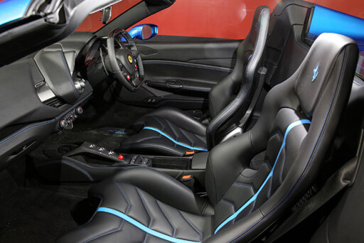 2016-Ferrari -488-Spider -review -interior