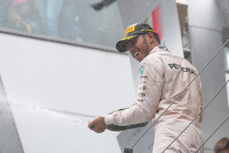 Lewis Hamilton celebrates win at Austrian F1 GP