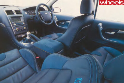 2003-Ford -BA-V8-interior