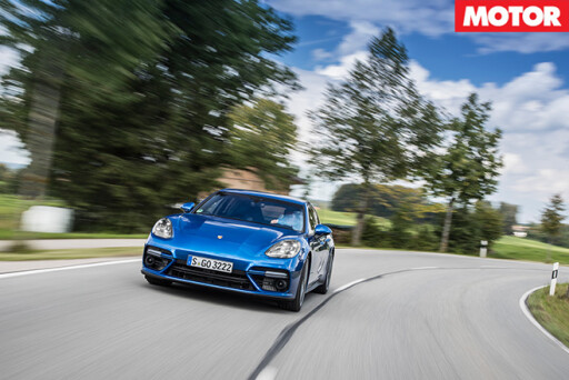 2016-Porsche -Panamera -Turbo -Review -drive