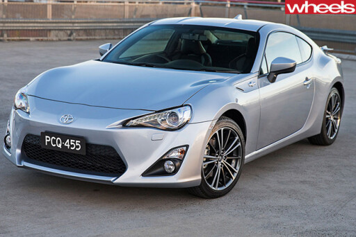 Silver -Toyota -86-front