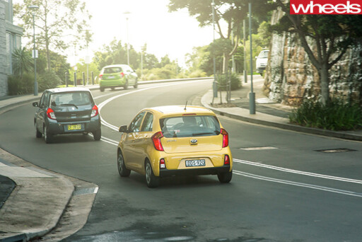 Kia -Picanto -Suzuki -Celerio -Holden -Spark -driving