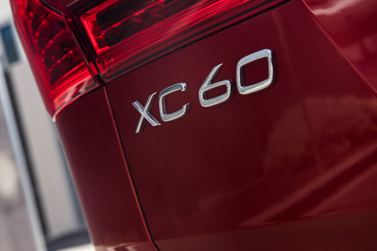 2019 Volvo XC60 T8