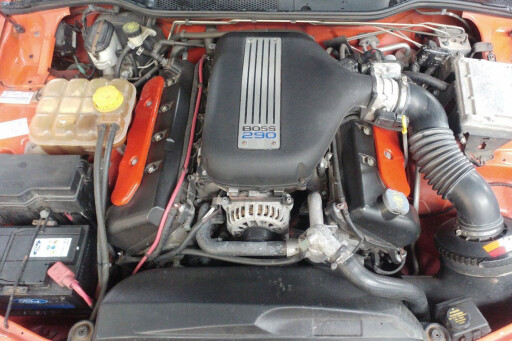 2003-FPV-GT-P-engine.jpg
