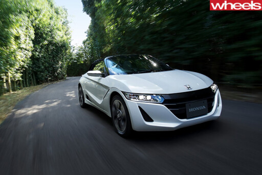 Honda -S660-2015-front -action