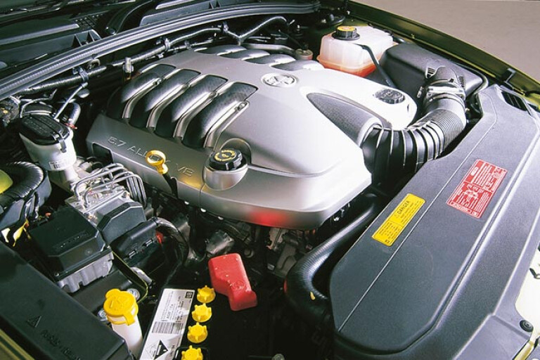 Holden Monaro CV8 LS Engine