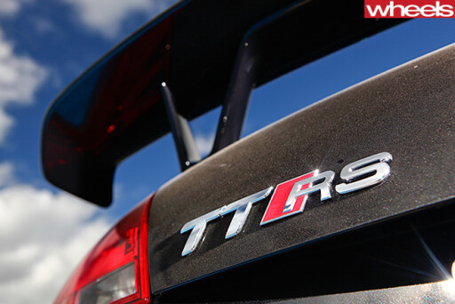 Audi -TT-RS-badge