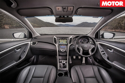 Hyundai i30 SR interior