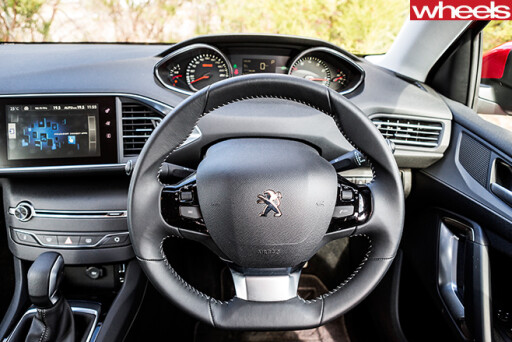 Peugeot -308-allure -active -interior