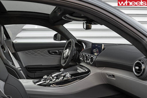 Mercedes -AMG-GT-C-interior