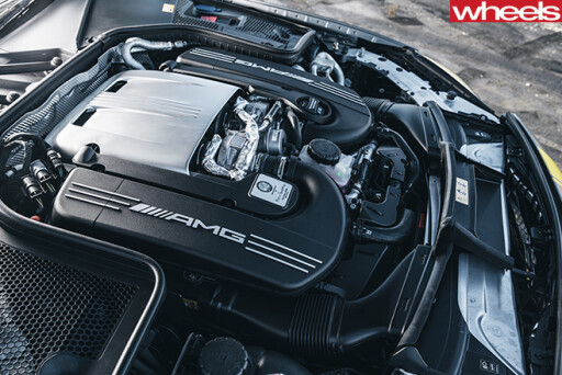 Mercedes -AMG-C63-engine