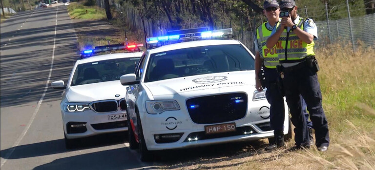 Chrysler 300 SRT BMW 530d for NSW Police news
