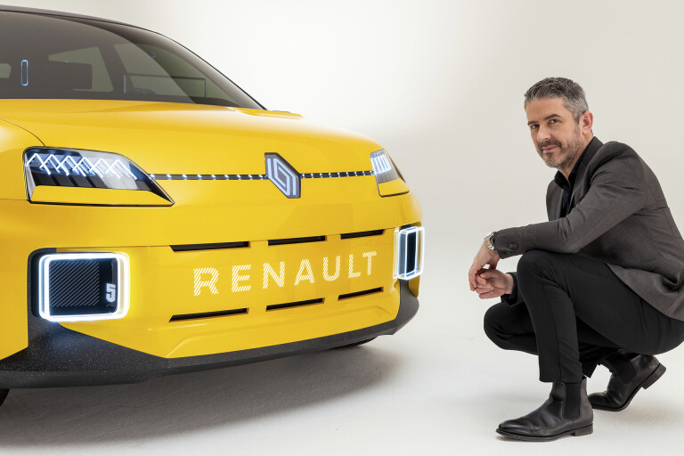 New Renault Logo 2022 02 Gilles Vidal 01 Jpg