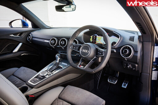 Audi -TT--interior