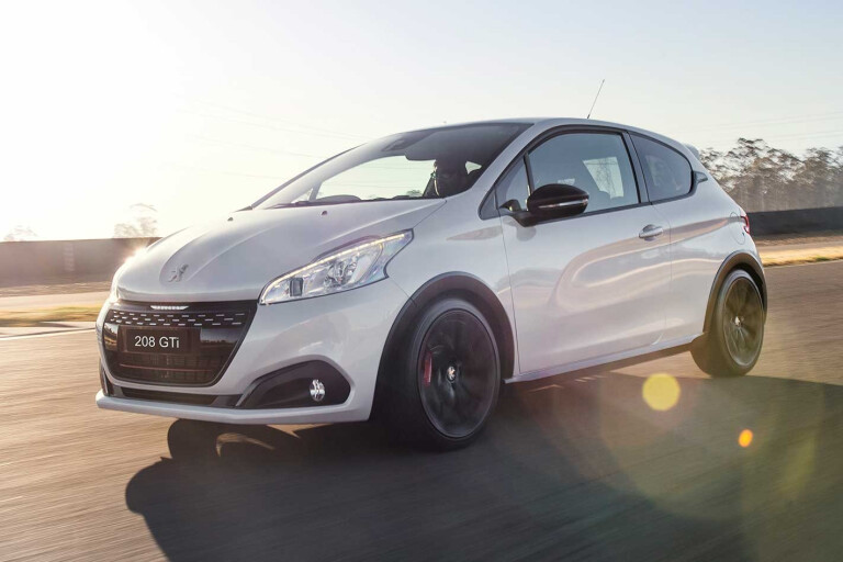 2018 Peugeot 208 GTi Edition Definitive performance review